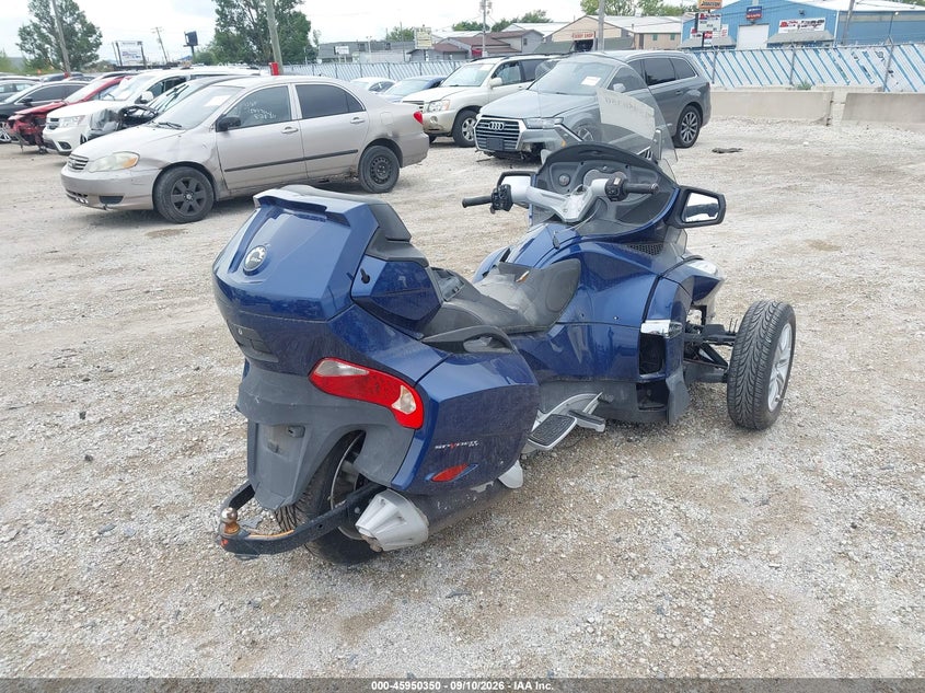 2010 CAN-AM SPYDER ROADSTER auction photo 4