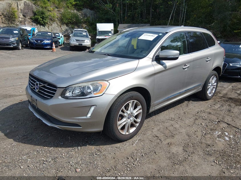 2015 VOLVO XC60 auction photo 2
