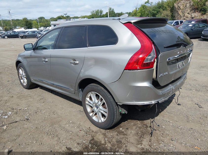 2015 VOLVO XC60 auction photo 3