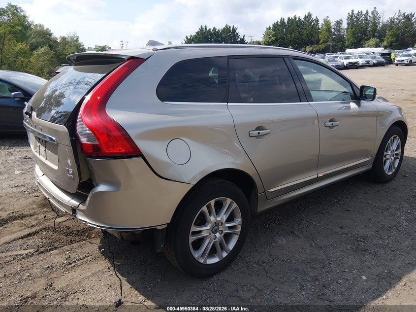 2015 VOLVO XC60 auction photo 4