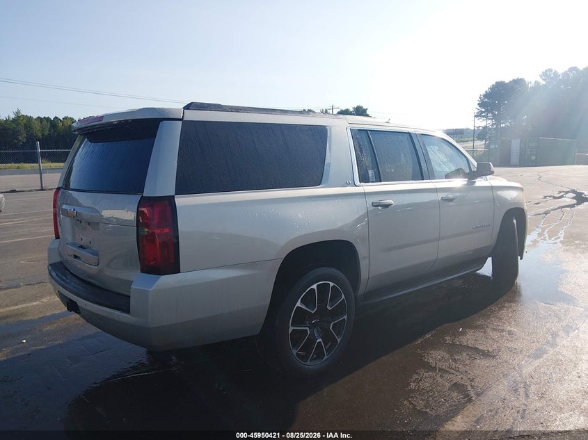 CHEVROLET SUBURBAN - zdjęcie 4