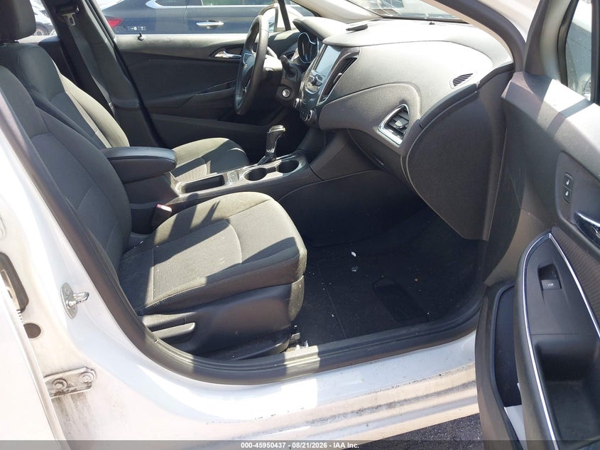2018 CHEVROLET CRUZE auction photo 5