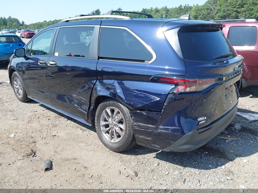 2023 TOYOTA SIENNA LE · Фото 3