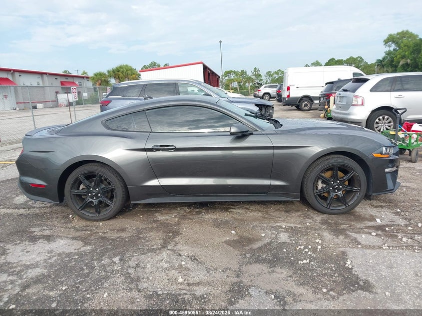 FORD MUSTANG - zdjęcie 12