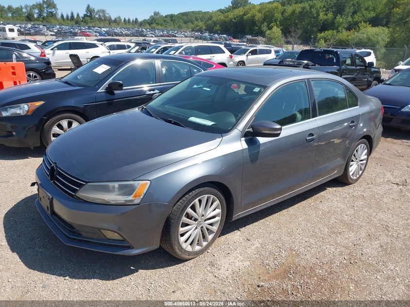 2015 VOLKSWAGEN JETTA auction photo 2