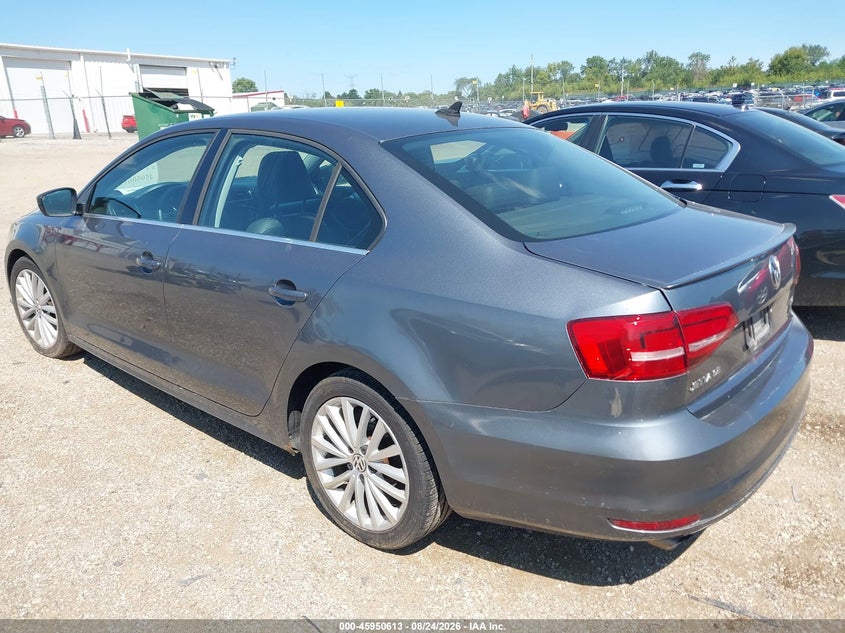 2015 VOLKSWAGEN JETTA auction photo 3