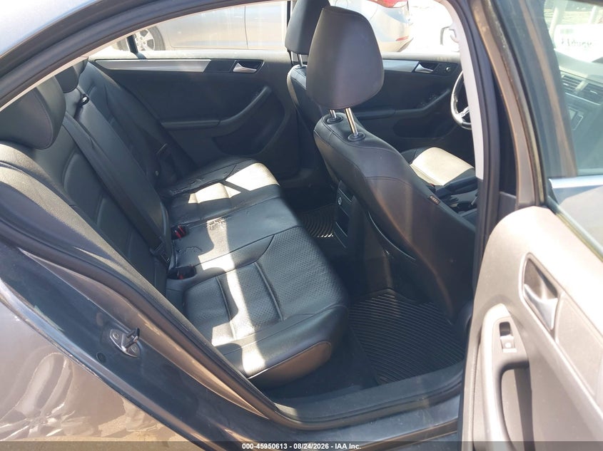 2015 VOLKSWAGEN JETTA auction photo 8