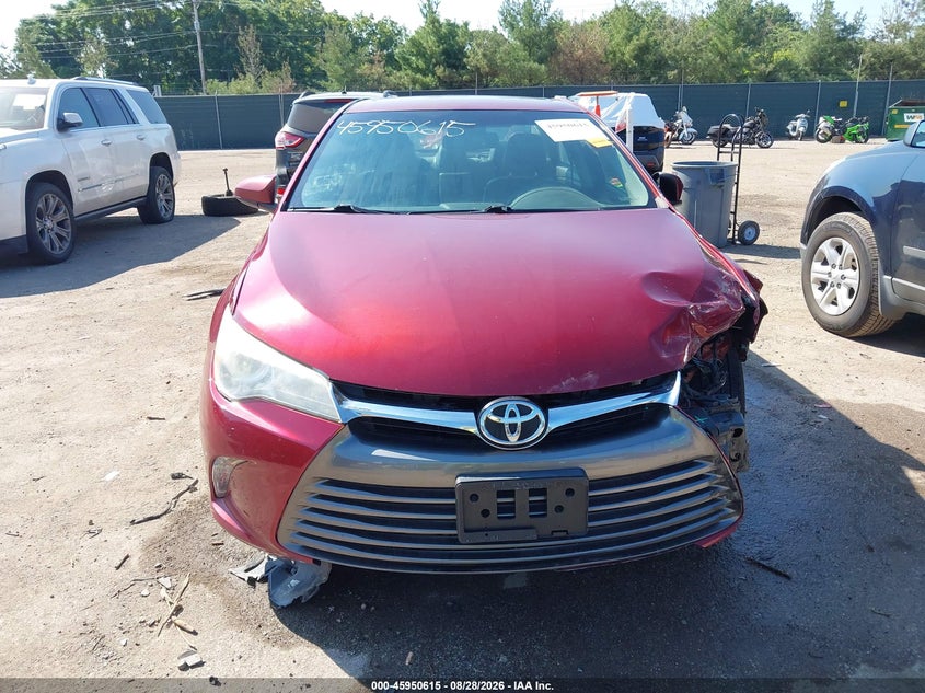 TOYOTA CAMRY - zdjęcie 12