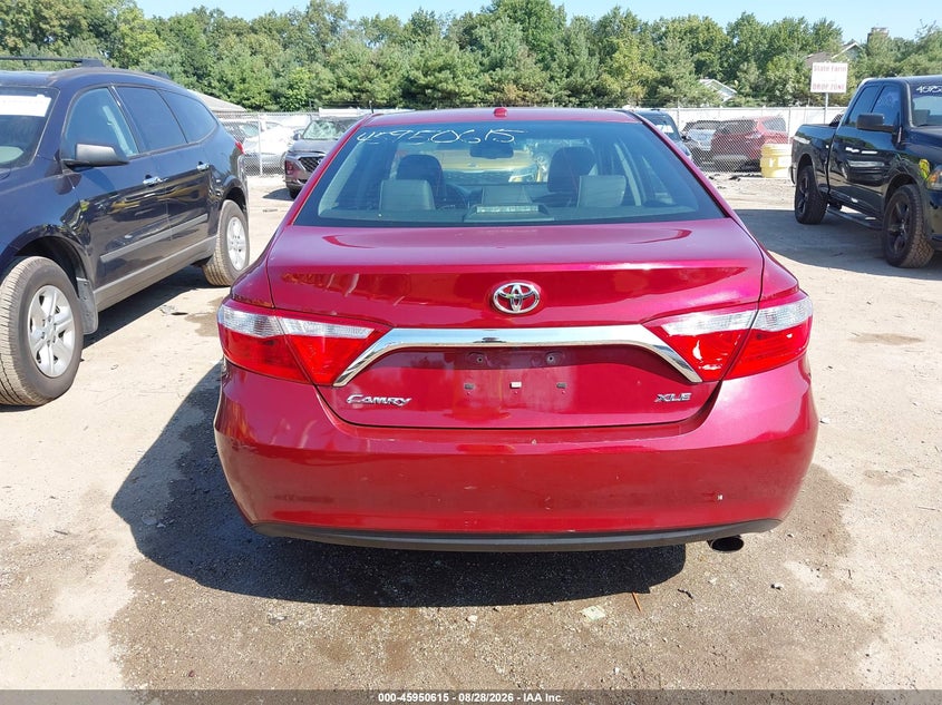 TOYOTA CAMRY - zdjęcie 16