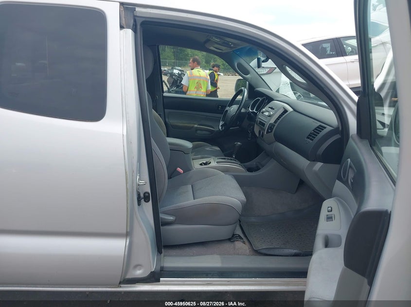 2005 TOYOTA TACOMA auction photo 5