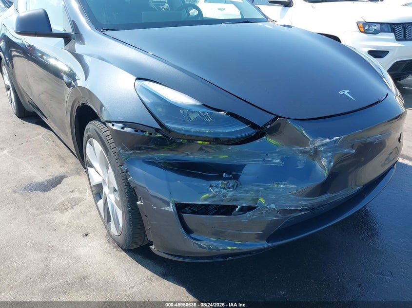 TESLA MODEL Y 2024 VIN 7SAYGDEEXRA264237