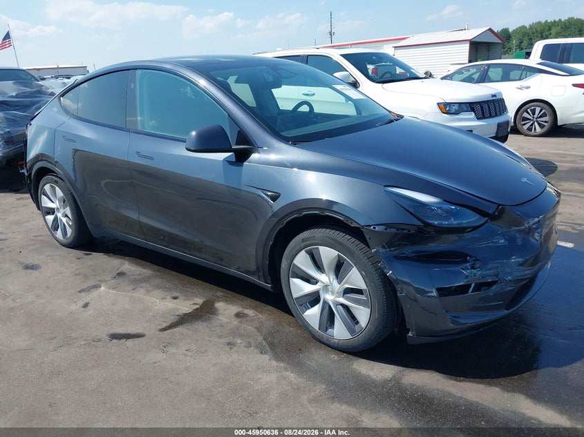 TESLA MODEL Y - zdjęcie 1