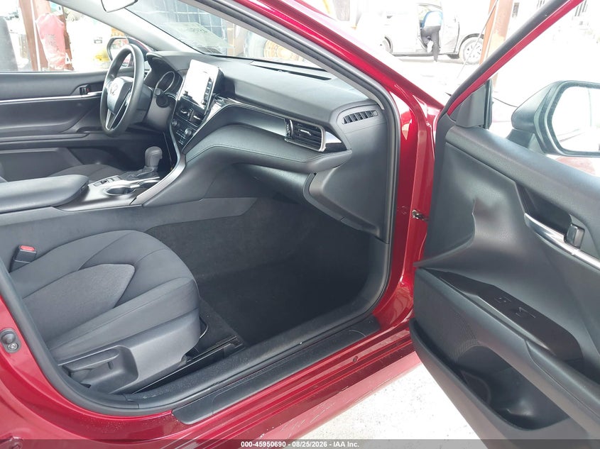 2021 TOYOTA CAMRY auction photo 5