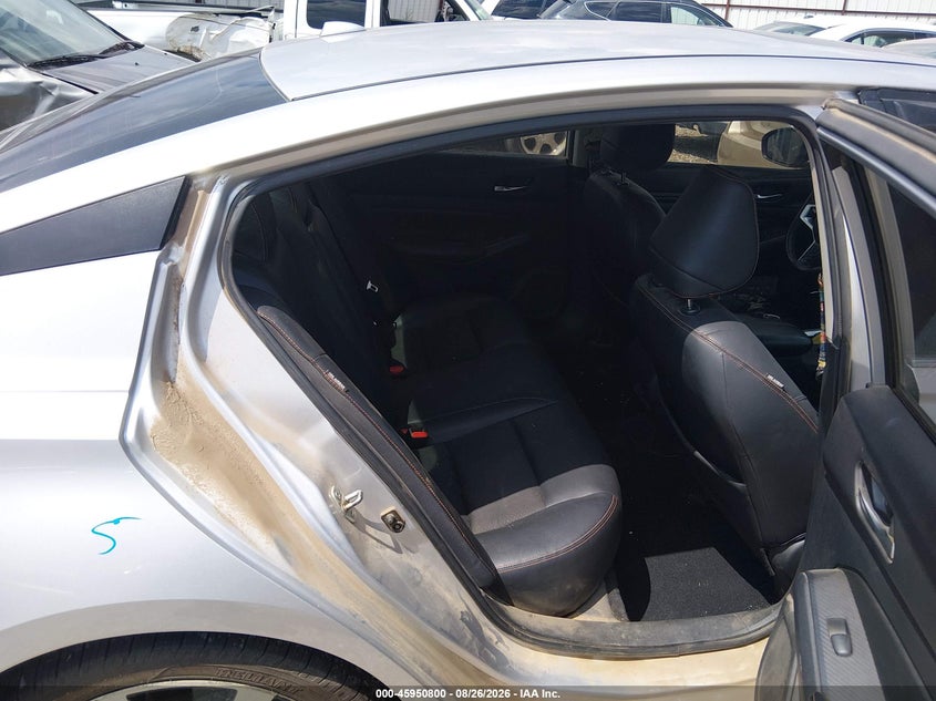 2019 NISSAN ALTIMA auction photo 8