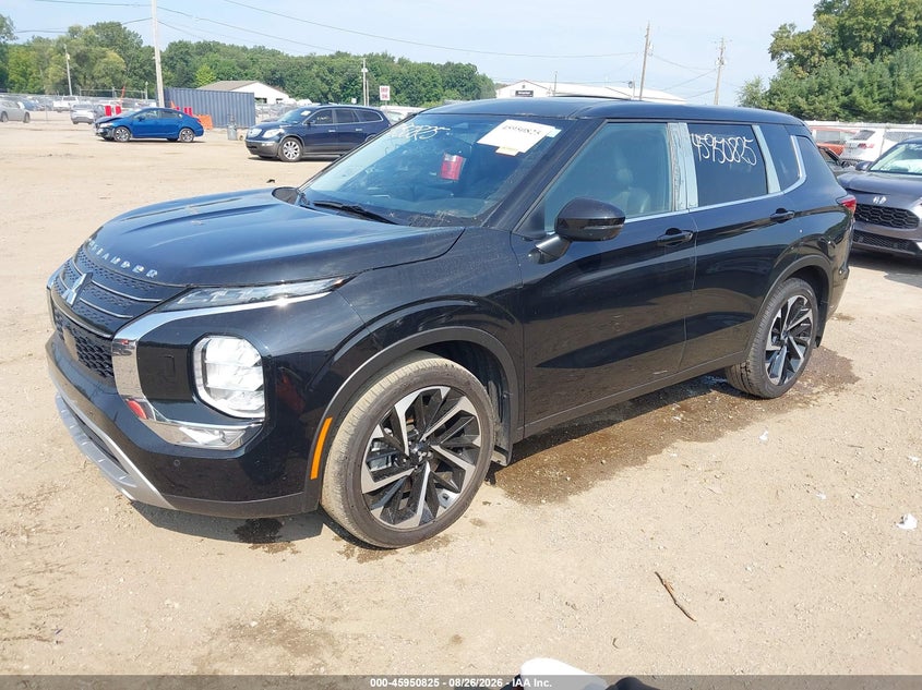 2024 Mitsubishi Outlander, Storm Damage, IAAI, VIN JA4J4VA82RZ007660 — photo 2