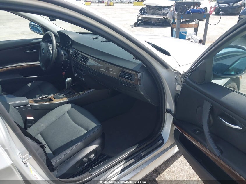 2009 BMW 3ER SEDAN 3.0L I-6 DOHC, VVT, PREMIUM , 230HP