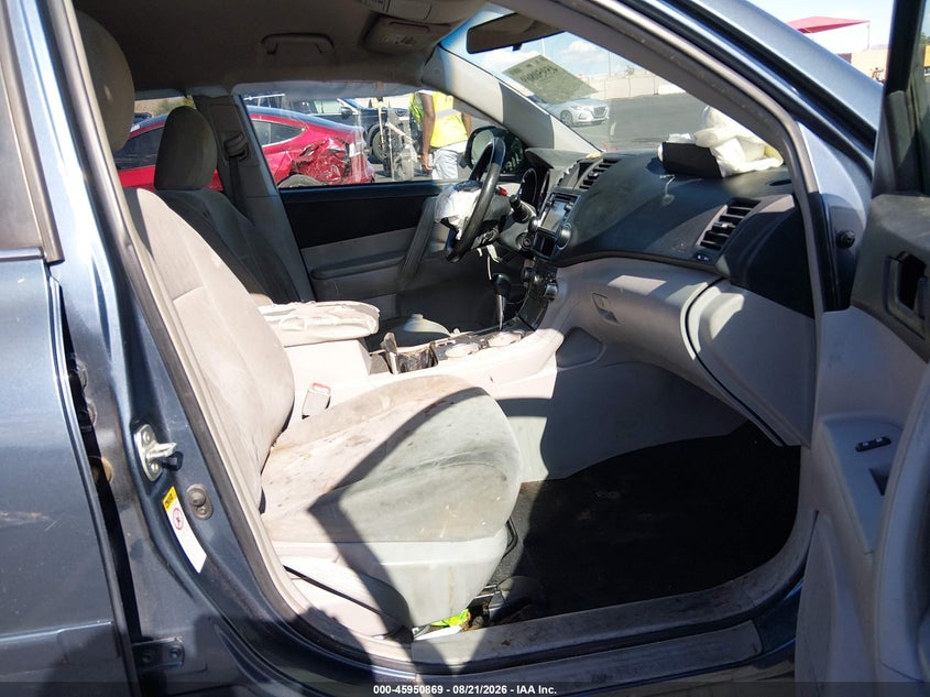 2013 TOYOTA HIGHLANDER auction photo 5