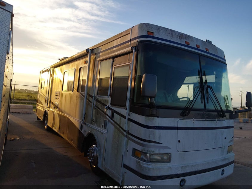 2001 FREIGHTLINER CHASSIS auction photo 1