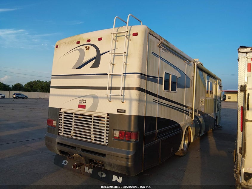 2001 FREIGHTLINER CHASSIS auction photo 4