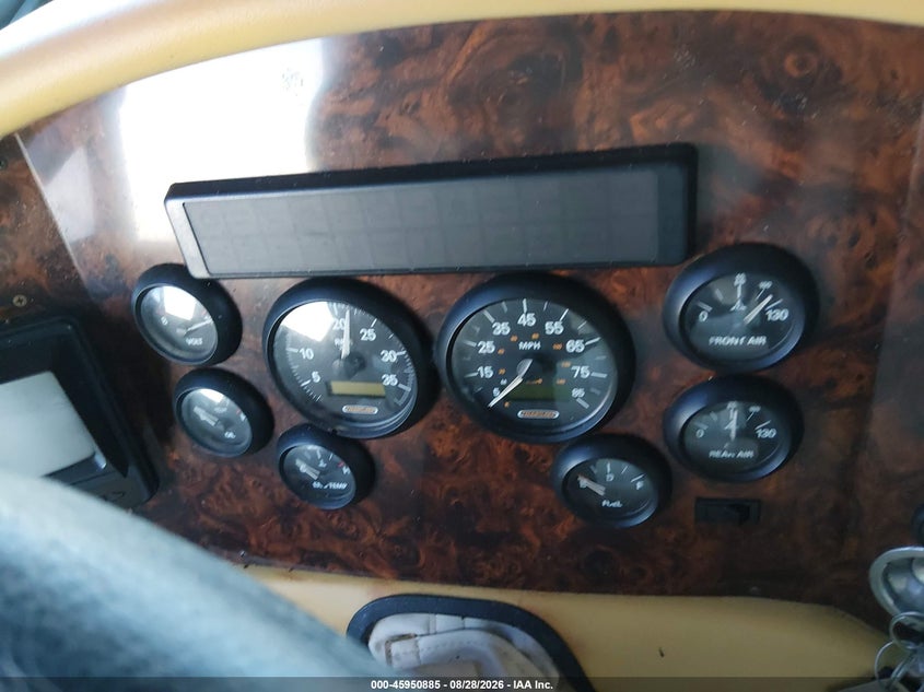 2001 FREIGHTLINER CHASSIS auction photo 7