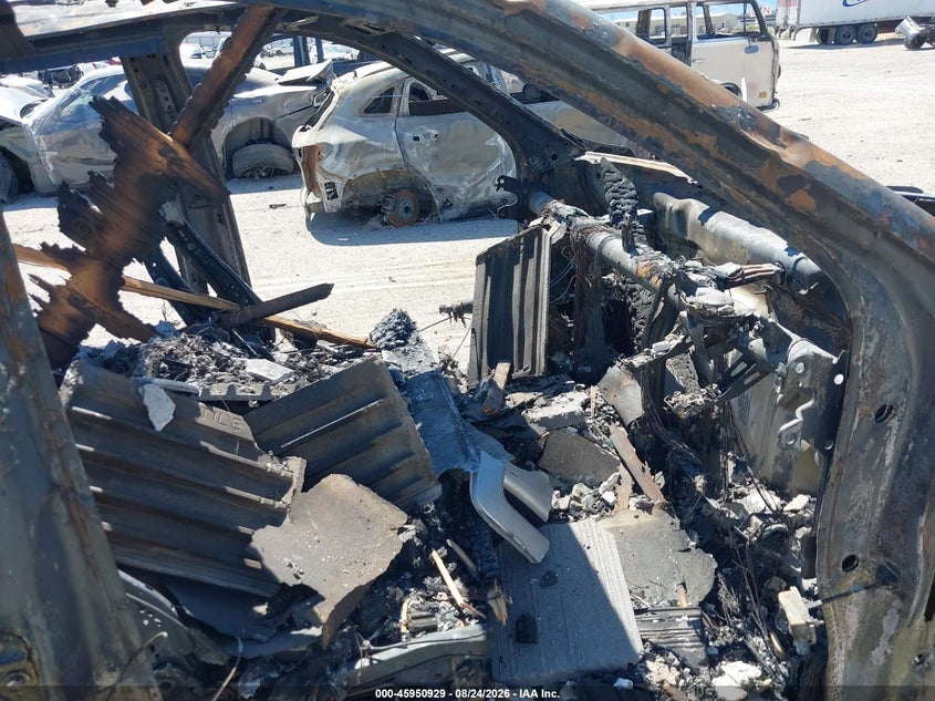2021 CHEVROLET SUBURBAN auction photo 5