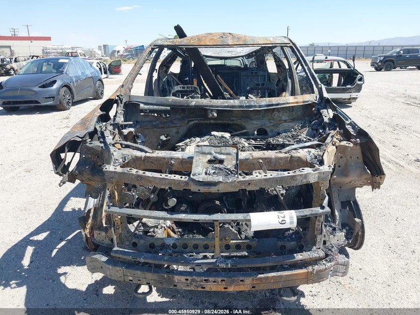 2021 CHEVROLET SUBURBAN auction photo 6