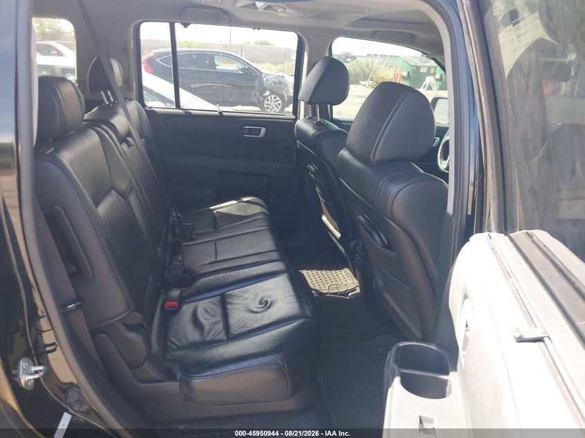 HONDA PILOT 2011 VIN 5FNYF4H90BB017560