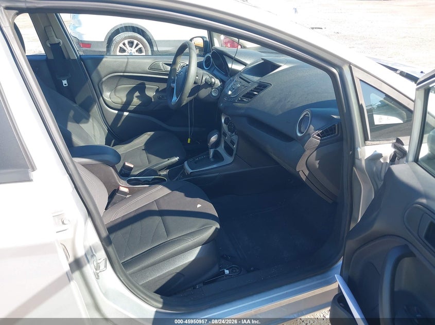 2018 FORD FIESTA auction photo 5