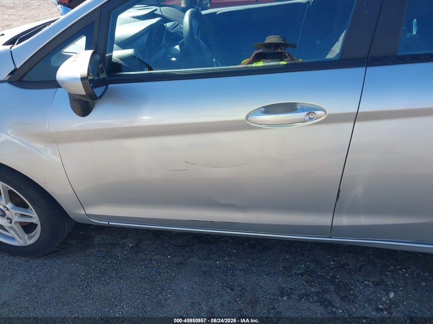 2018 FORD FIESTA auction photo 6