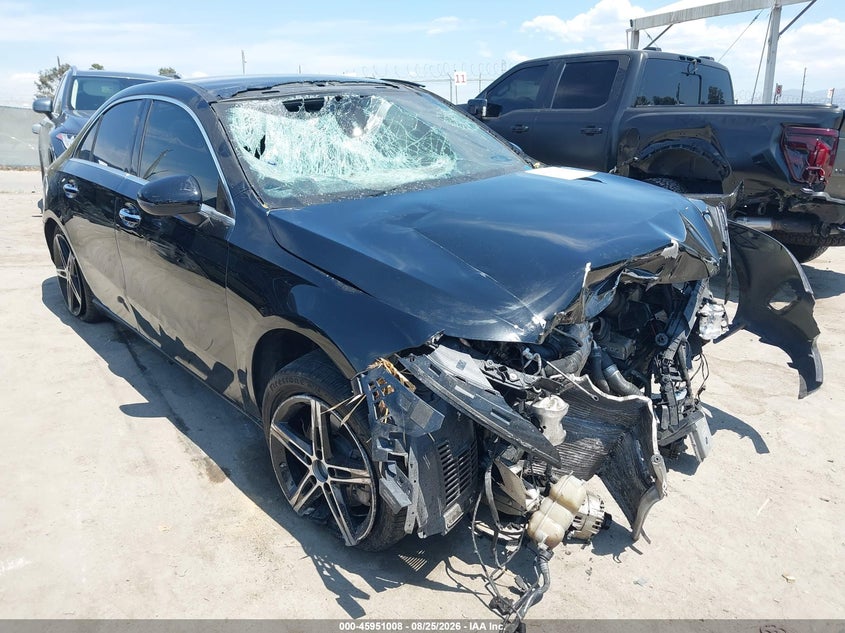 Vin: w1k3g4eb8nj336979, lot: 46450222, mercedes-benz a 220 20221