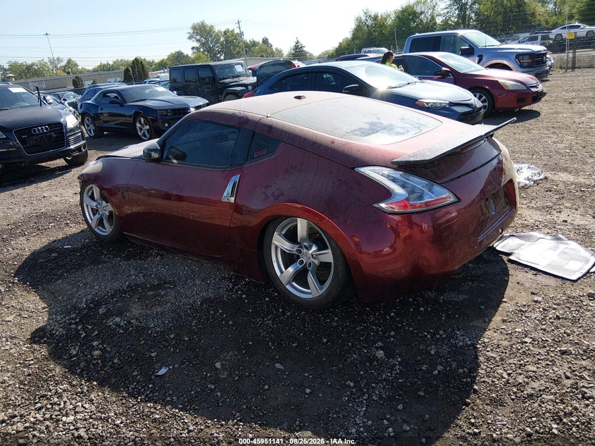 Фото 3 - NISSAN 370Z