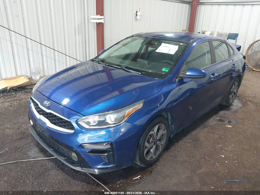 2020 Kia Forte, Front & Rear, IAAI, VIN 3KPF24AD3LE196427 — photo 2