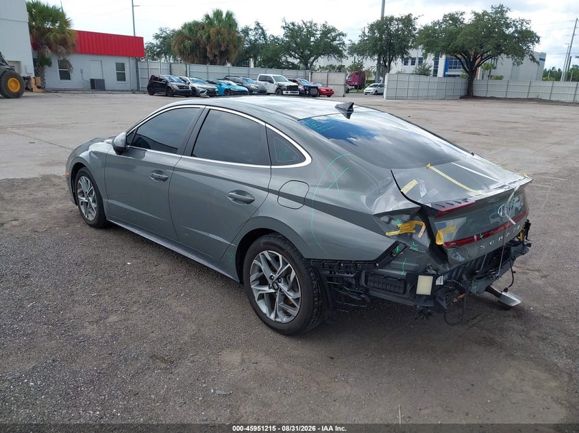 2023 HYUNDAI SONATA auction photo 3