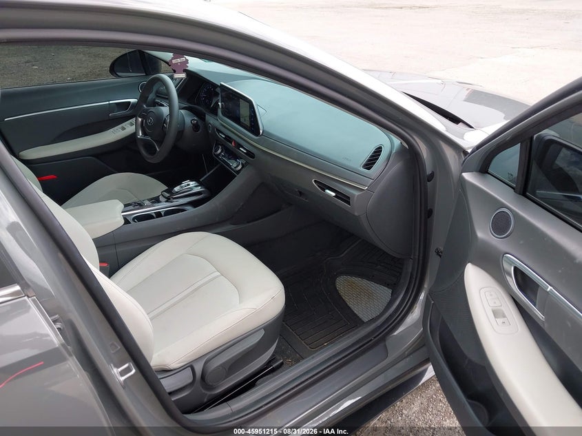 2023 HYUNDAI SONATA auction photo 5