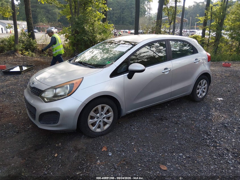 2013 KIA RIO auction photo 2