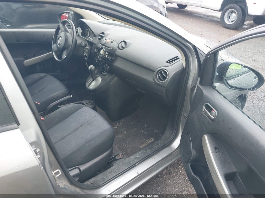 2014 MAZDA MAZDA2 auction photo 5