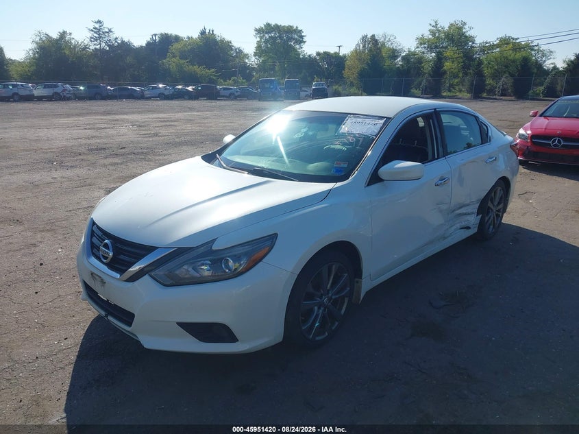 2018 Nissan Altima, Лівий бік, IAAI, VIN 1N4AL3AP5JC138244 — фото 2