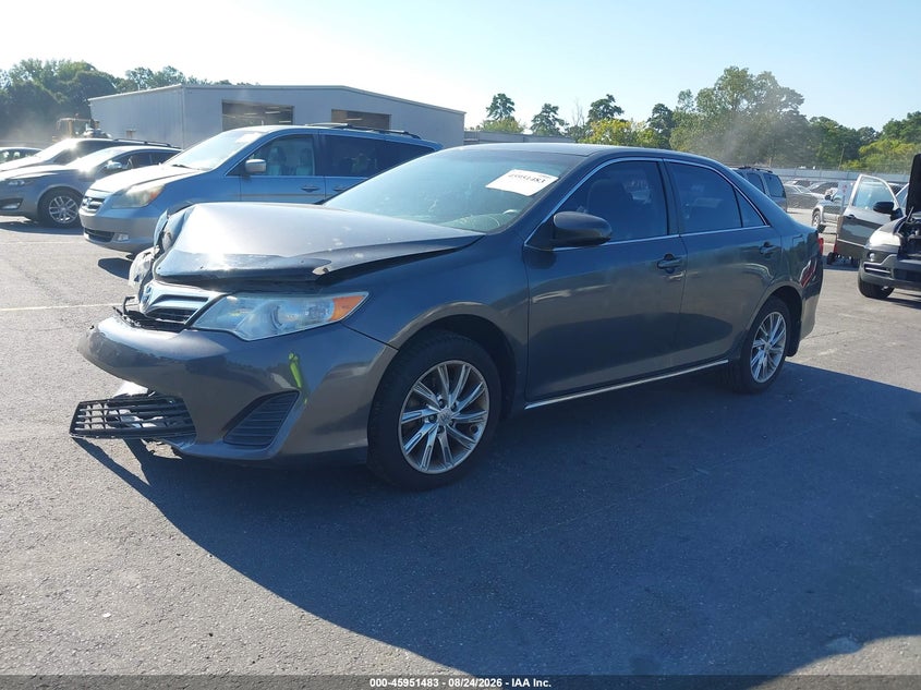 2013 TOYOTA CAMRY auction photo 2