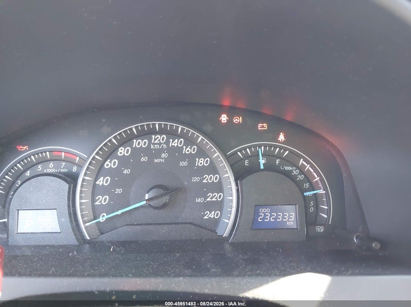 2013 TOYOTA CAMRY auction photo 7