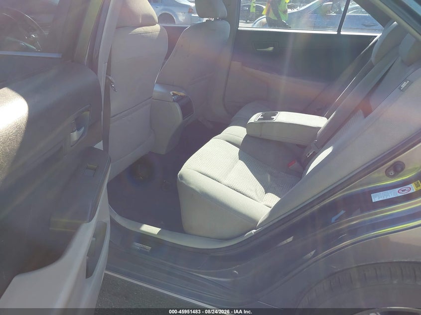2013 TOYOTA CAMRY auction photo 8