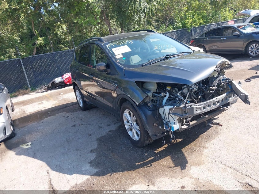 Vin: 1fmcu0gd4jua54997, lot: 46450769, ford escape se 2018 img_1