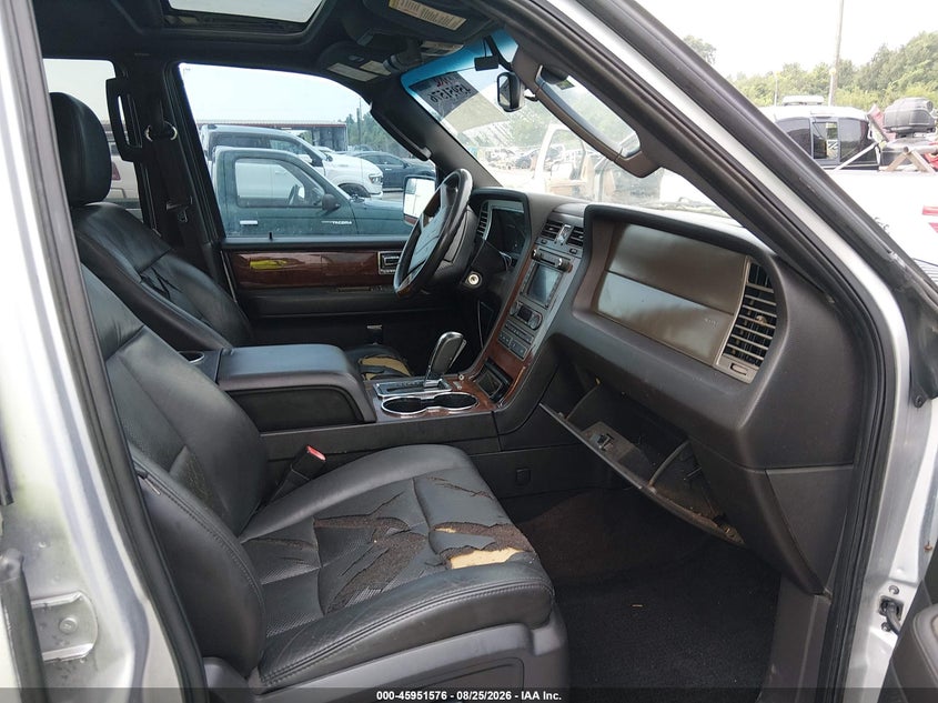 2014 LINCOLN NAVIGATOR auction photo 5