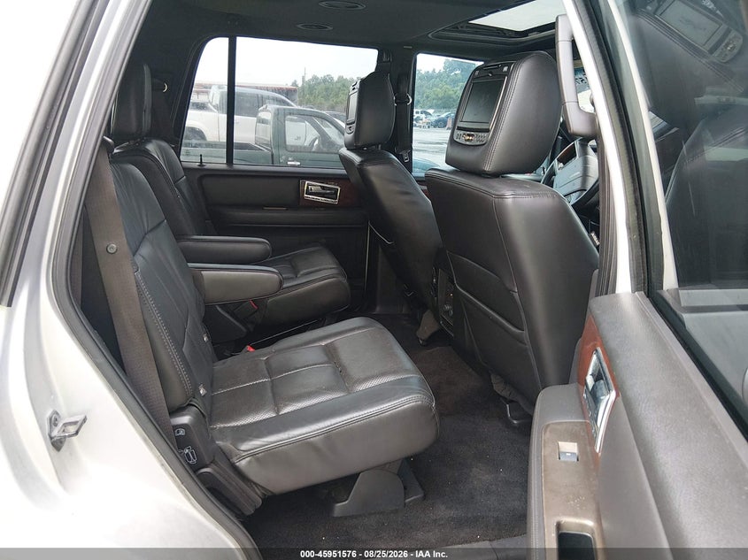 2014 LINCOLN NAVIGATOR auction photo 8