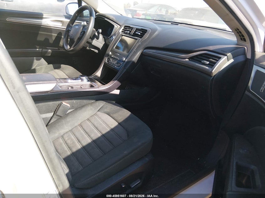 2019 FORD FUSION HYBRID auction photo 5