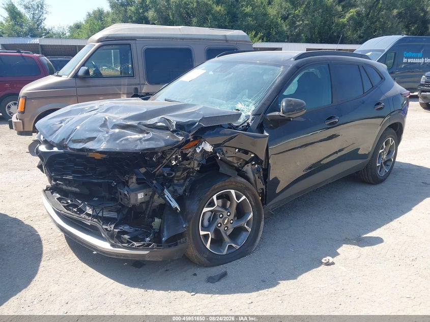 2026 Chevrolet Trax, Front End, IAAI, VIN KL77LHEPXTC167959 — photo 2