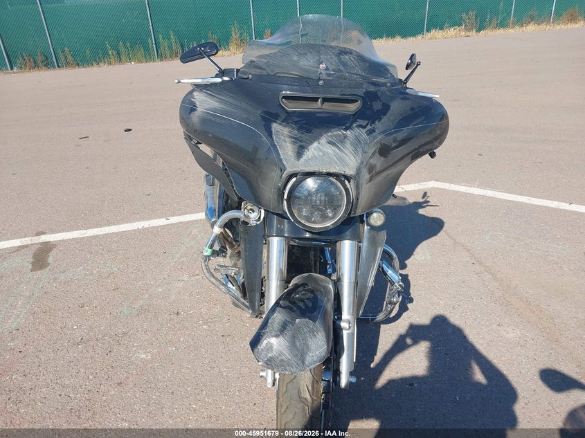 HARLEY-DAVIDSON FLHXS 2016