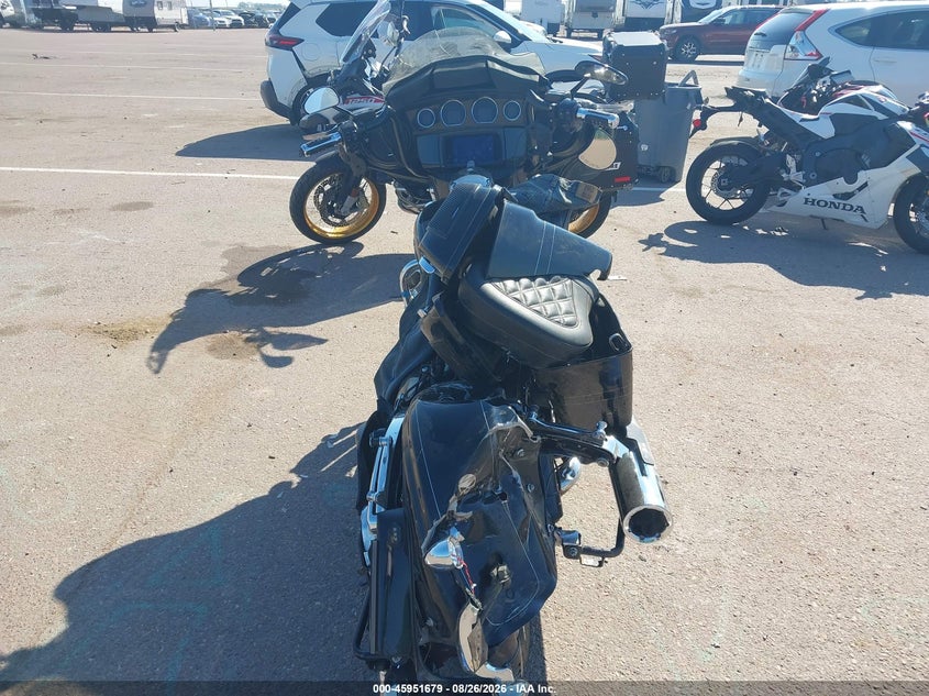 HARLEY-DAVIDSON FLHXS 2016
