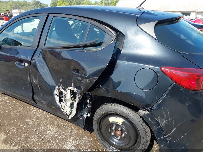 MAZDA MAZDA3 2018 VIN 3MZBN1K77JM197058