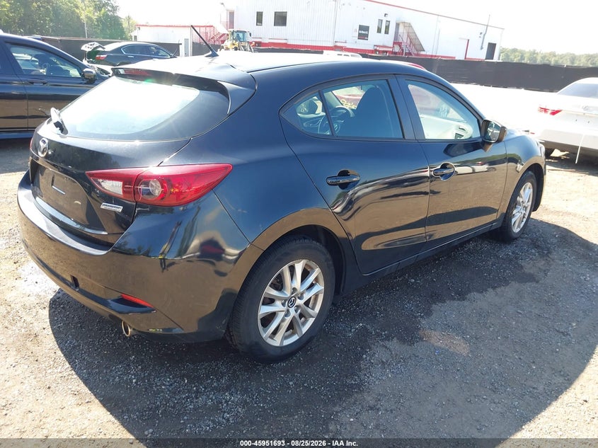 2018 MAZDA MAZDA3 auction photo 4