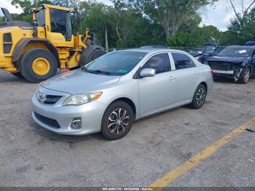 2013 Toyota Corolla, Правый зад, IAAI, VIN 2T1BU4EE1DC108440 — фото 2